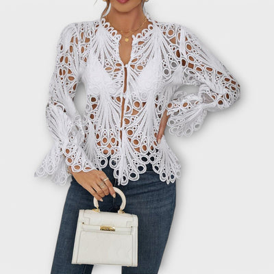 Savannah | Asymmetrical Blouse with Trendy Cut