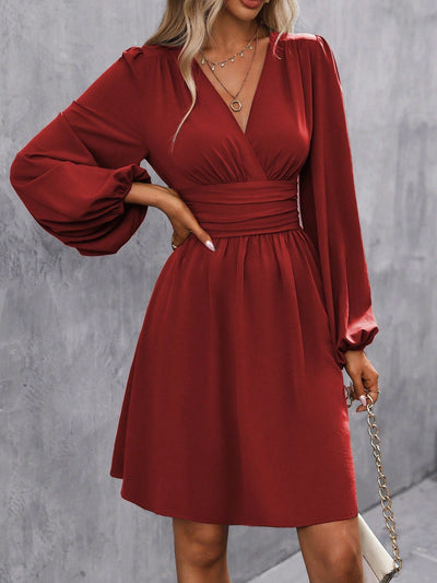 Estelle | Elegant Pleated Midi Dress