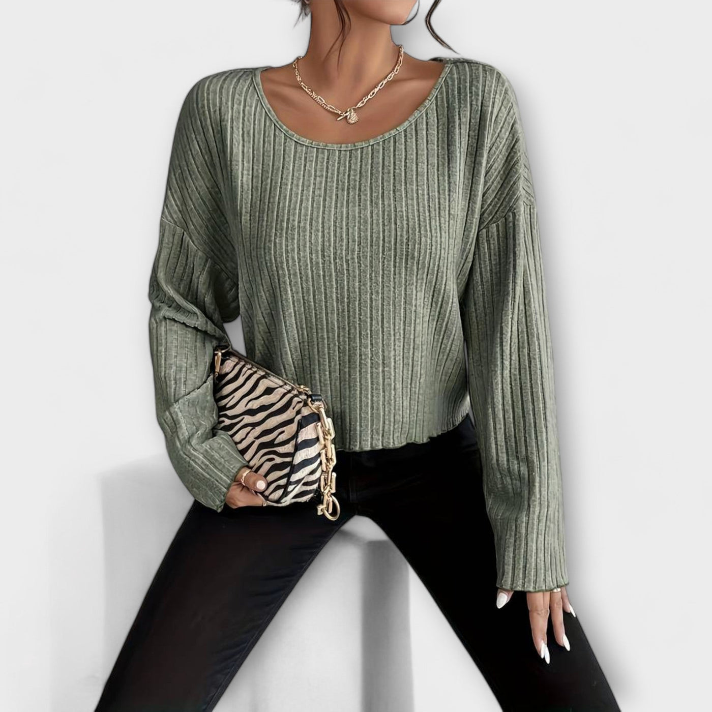 Emily | Modern Ribbed T-Shirt with Round Neck