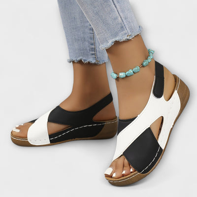 Clara | Orthopedic Hiking Sandals