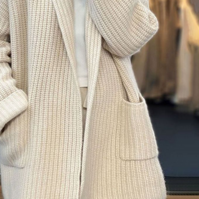Arianne | Knitted Cardigan in Wool Blend