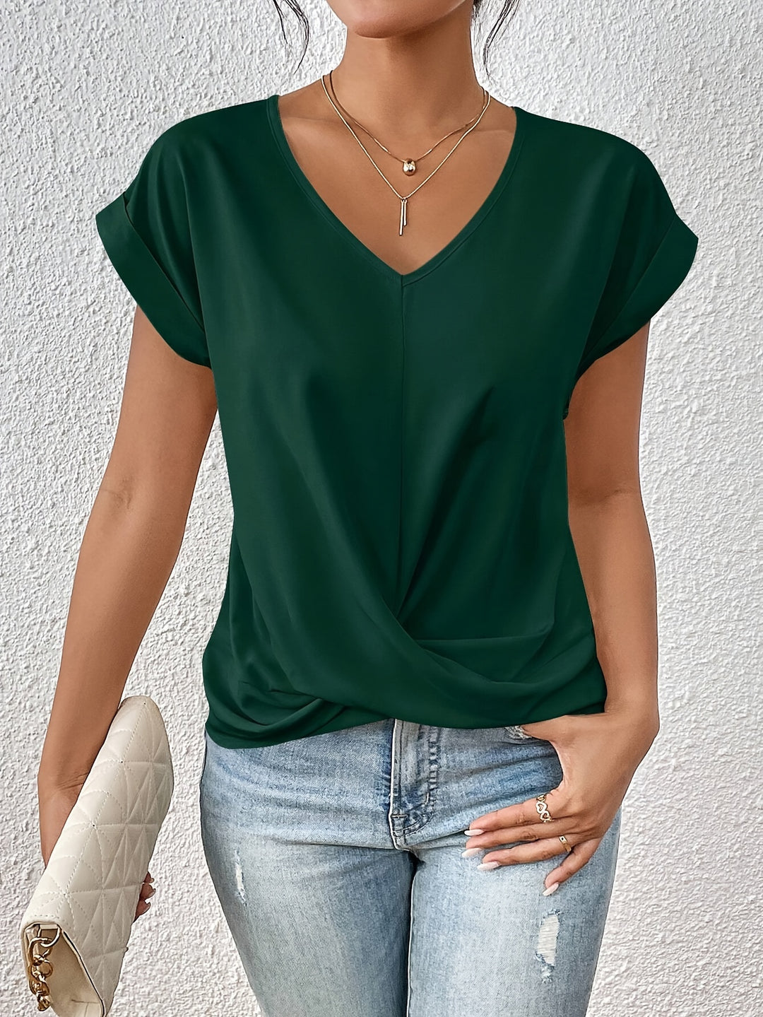 Lina | Casual T-shirt with V-neck