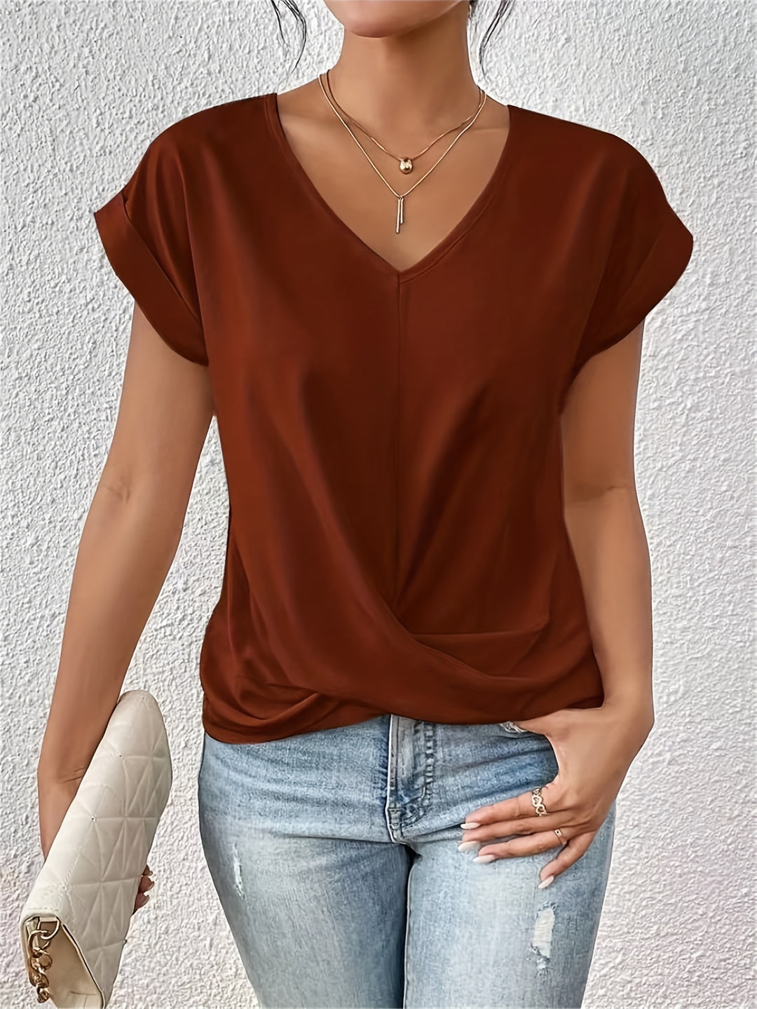Lina | Casual T-shirt with V-neck