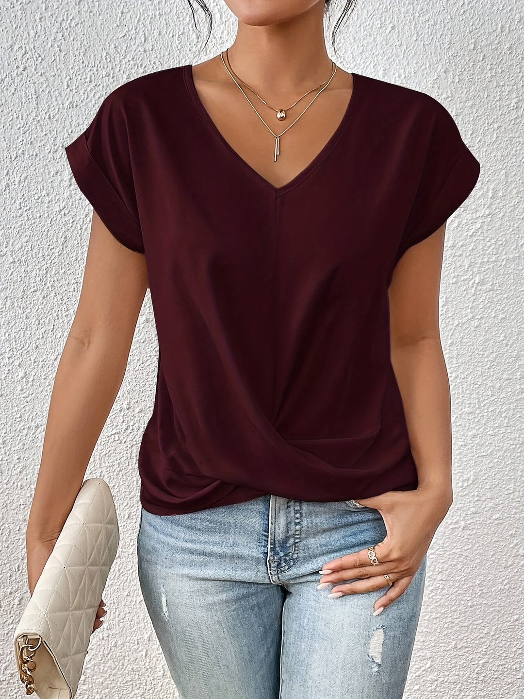 Lina | Casual T-shirt with V-neck