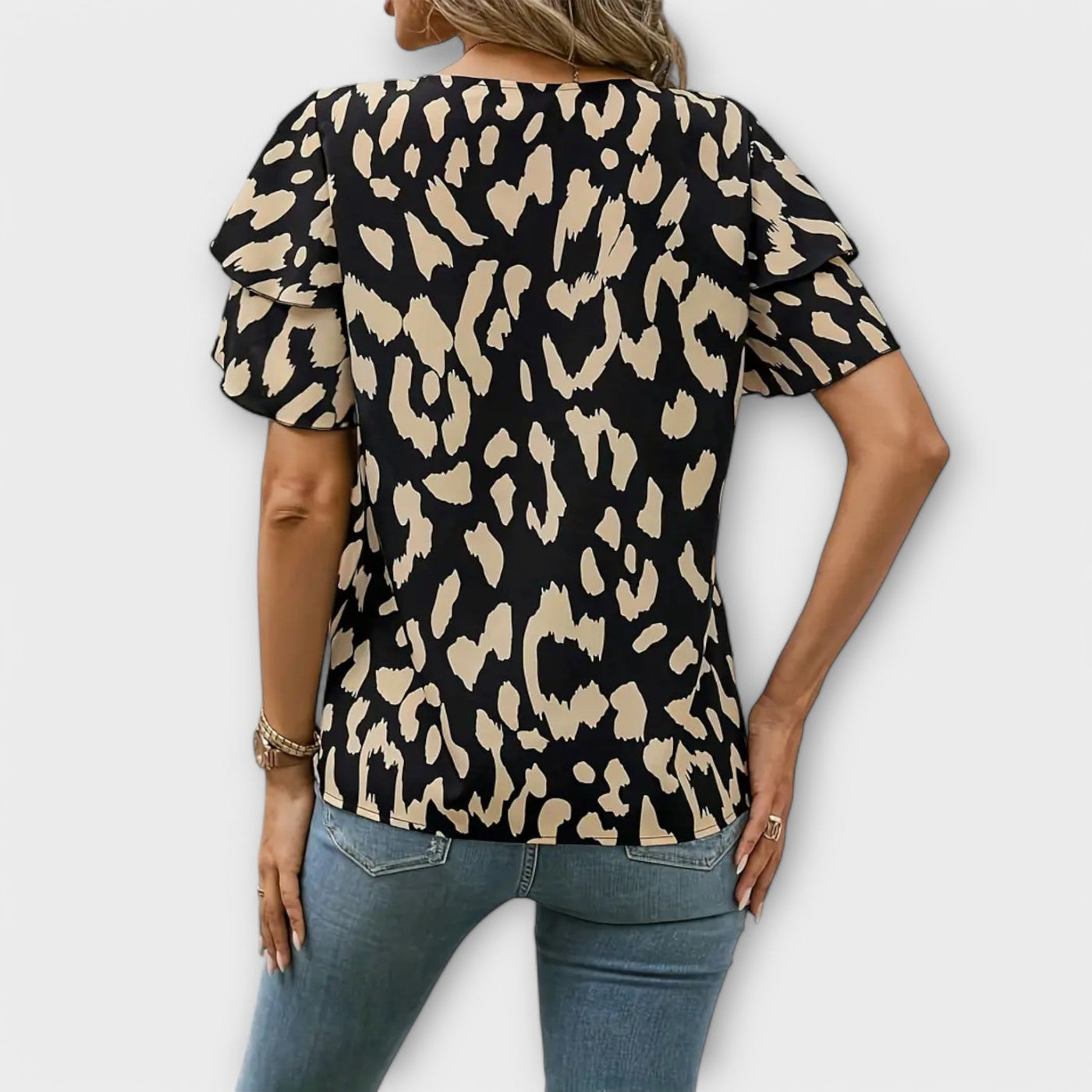Lela | Blouse with Leopard Sleeves
