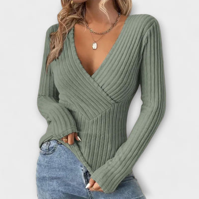 Emily | Ribbed T-shirt with Twisted Front and V-Neck