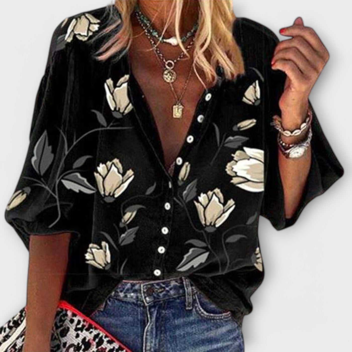 Madeleine | Airy Blouse in Floral Design