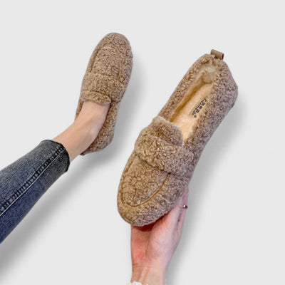 Brandy | Warm Slippers with Elegant Design