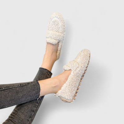 Brandy | Warm Slippers with Elegant Design