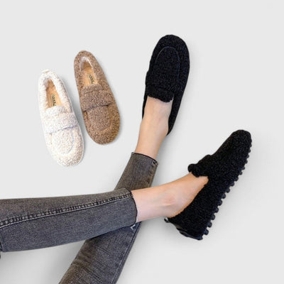 Brandy | Warm Slippers with Elegant Design